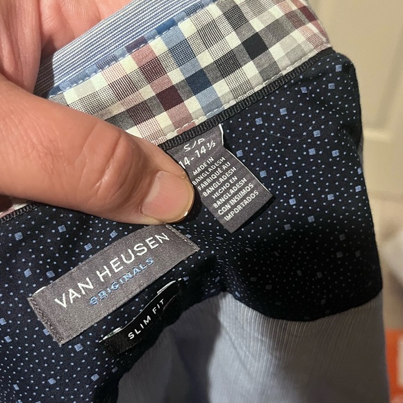 Van Heusen Button Up Mens Dress Shirt Blue - Picture 8 of 8